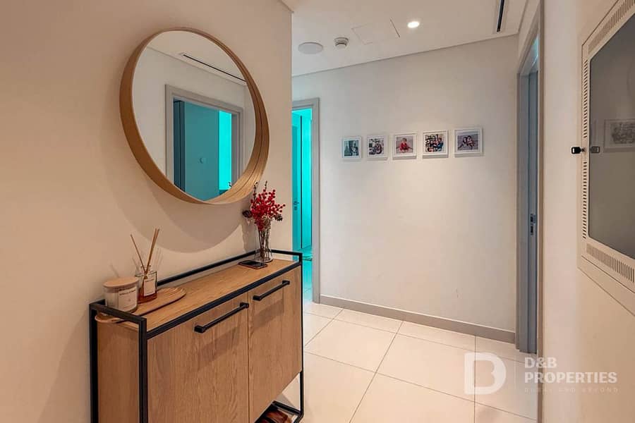 HIGH FLOOR | PALM VIEW | FURNISHED OR UNFURNISHED