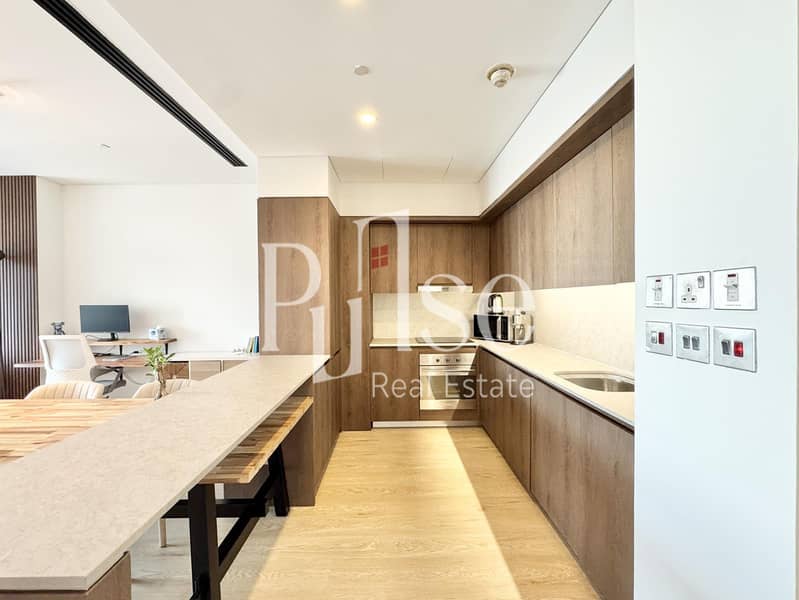 Upgraded 1BR | Unfurnished | DIFC and Sea Views - Image 7