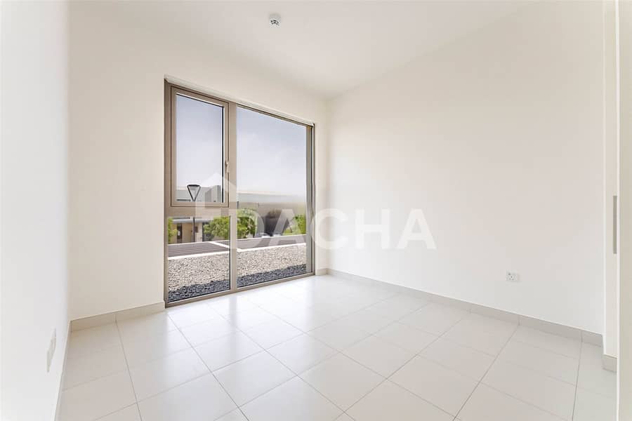 Single Row | Landscaped | Unfurnished