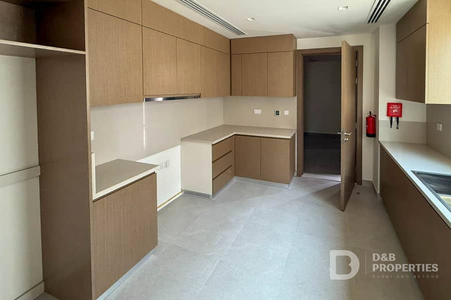 Private Pool | Jacuzzi | Landscaped - Image 9