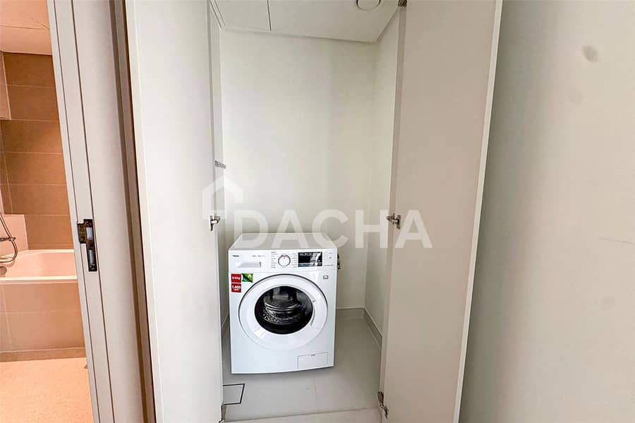 Fully Furnished | Sea View | High Floor - Image 9