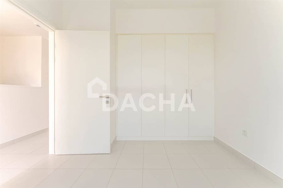 Single Row | Landscaped | Unfurnished - Image 14