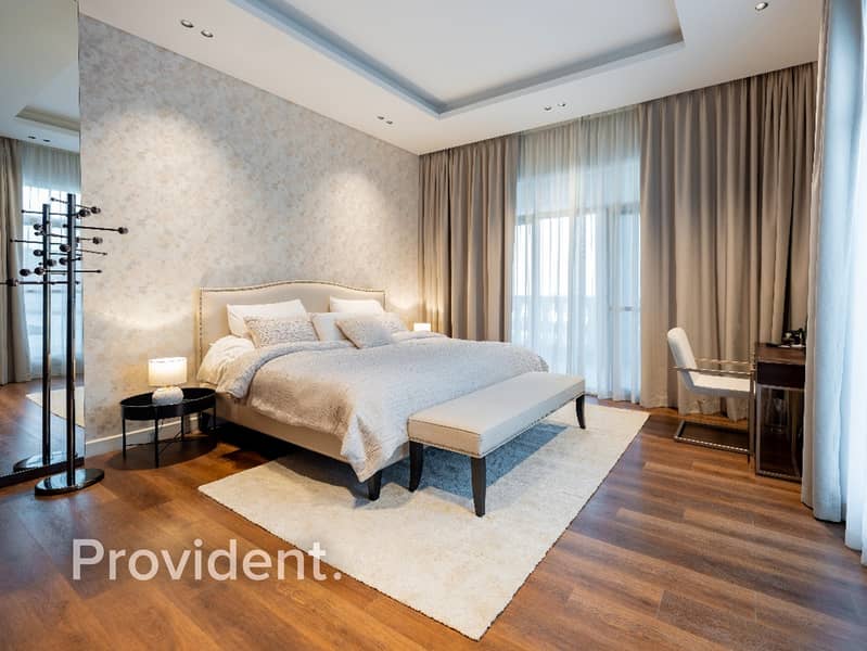 Luxury Duplex | Open Lake View | Unique Design - Image 10