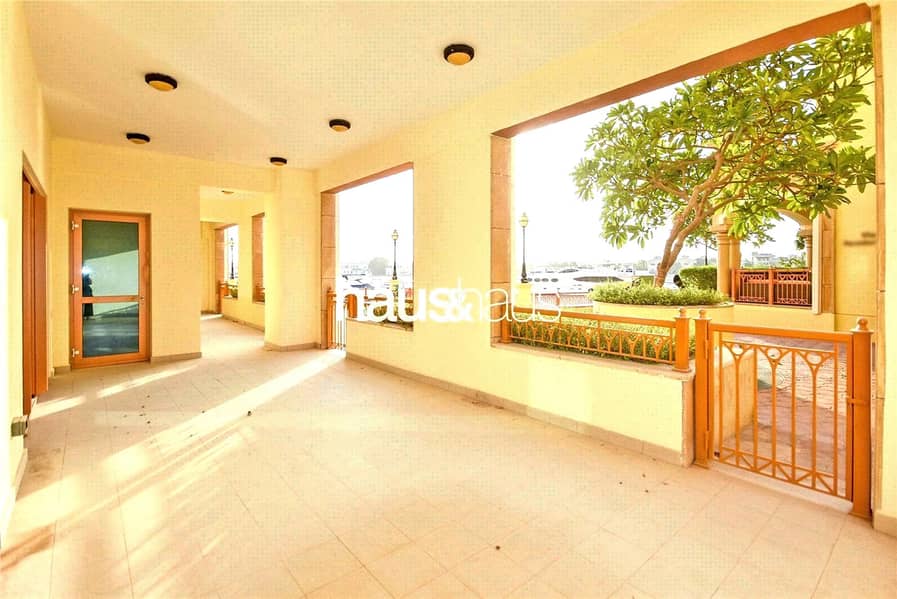 Sunset View | Private Garage | Large Terrace