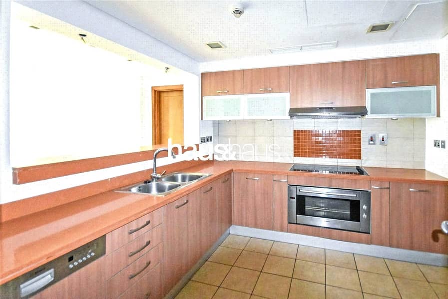 Sunset View | Private Garage | Large Terrace - Image 6