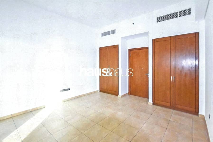 Sunset View | Private Garage | Large Terrace - Image 14