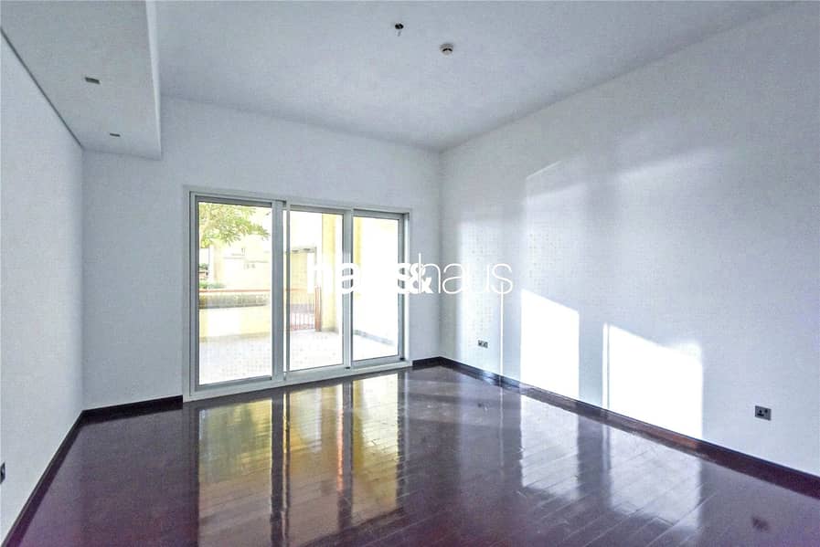 Sunset View | Private Garage | Large Terrace - Image 15