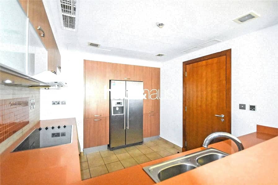 Sunset View | Private Garage | Large Terrace - Image 16