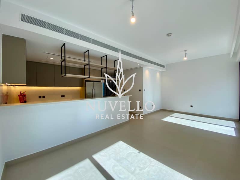 Upgraded | Landscaped | Siemens Appliances