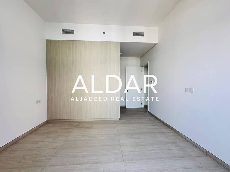 Pool View | Modern | Fully Fitted With Dishwasher - Image 9