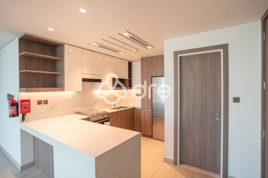 Premium Views | High-End Finishes | Prime Location - Image 7