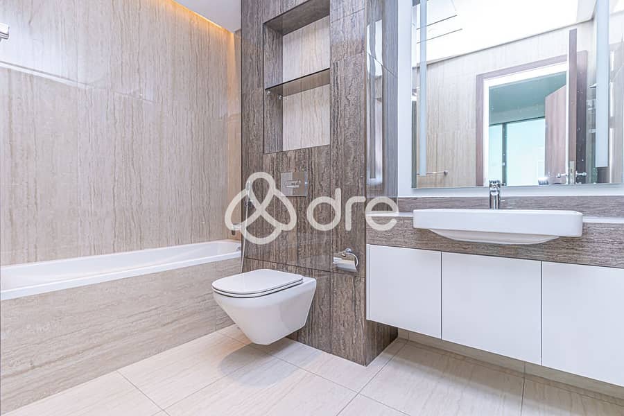 Premium Views | High-End Finishes | Prime Location - Image 17