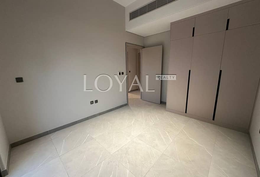 Close Kitchen | Extended Living Area | Front Open - Image 6