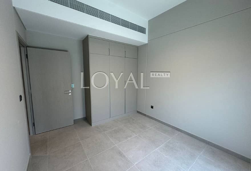 Close Kitchen | Extended Living Area | Front Open - Image 7