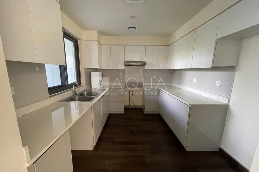 Hot Deal | Landscaped | Ready To Move In - Image 6