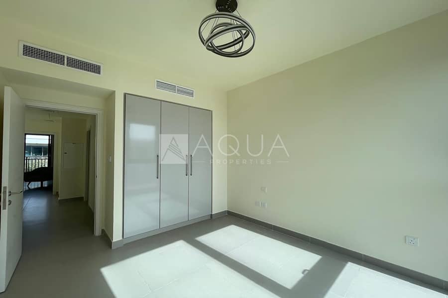 Hot Deal | Landscaped | Ready To Move In - Image 13