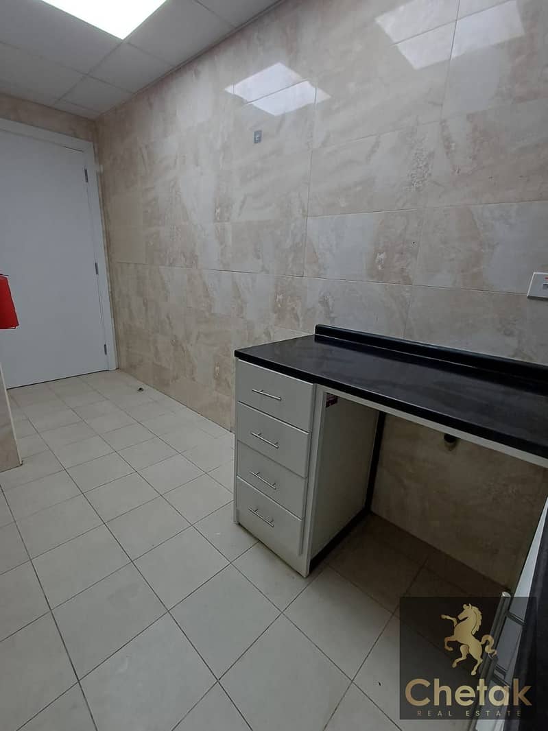 Spacious Layout | Closed Kitchen | Ready To Move