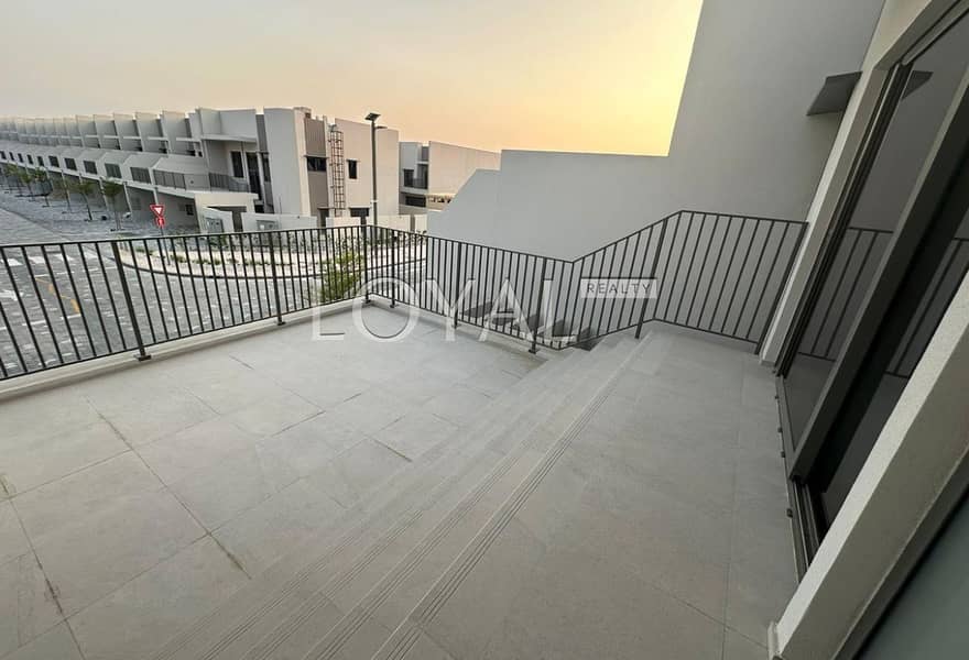 Big Plot | Near Amenities | Mulitiple Options - Image 11