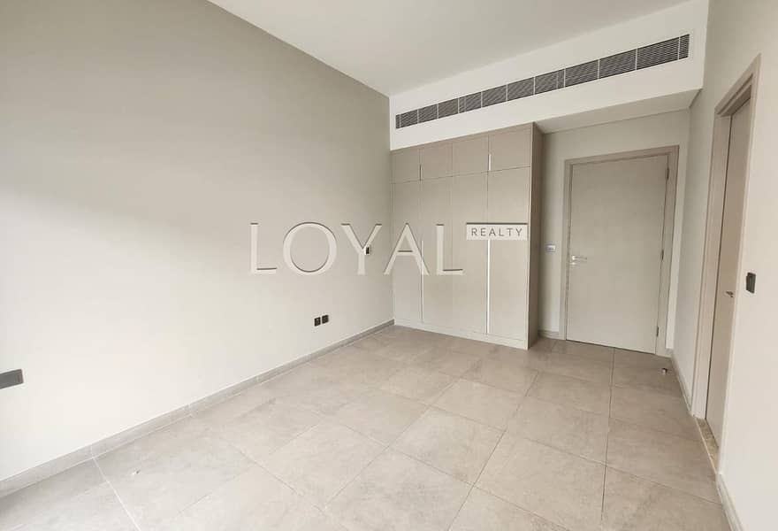 Big Plot | Near Amenities | Mulitiple Options - Image 15