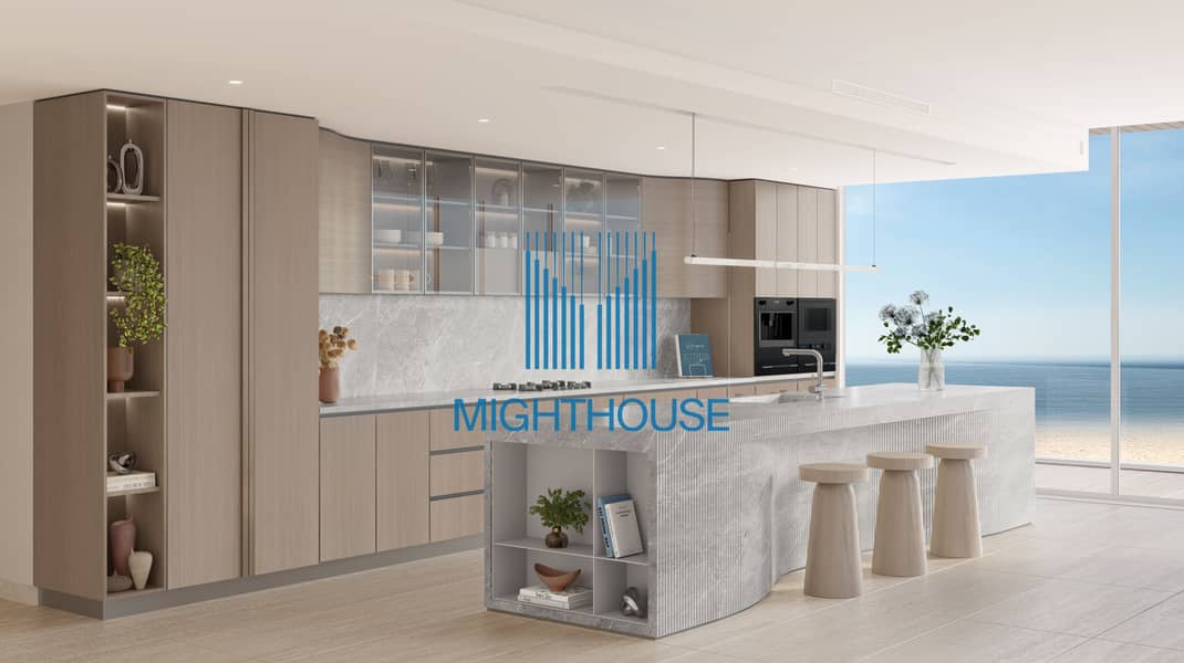 Luxurious | Community and Sea View