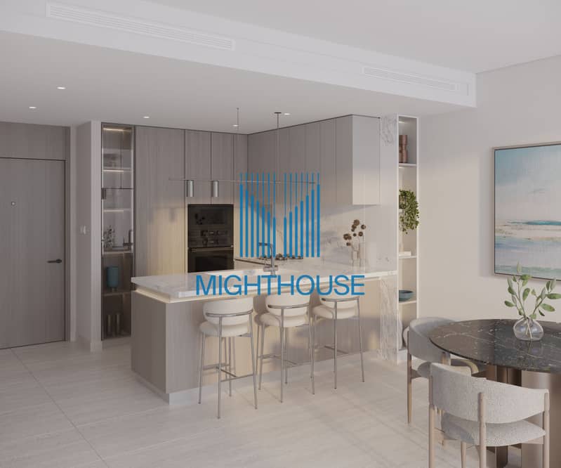 Luxurious | Community and Sea View