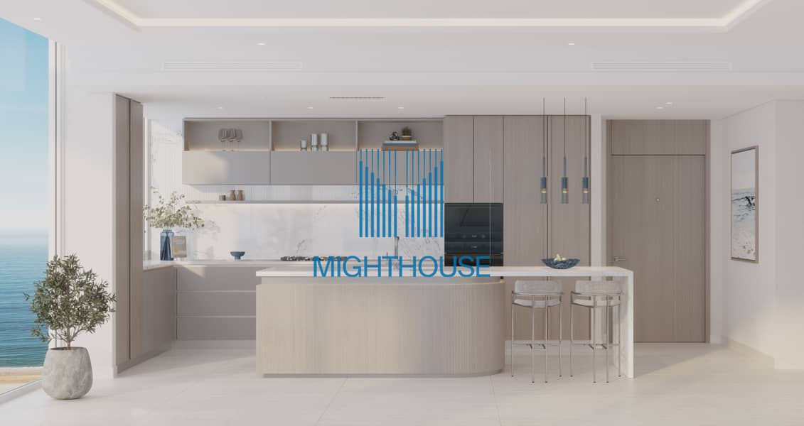 Luxurious | Community and Sea View