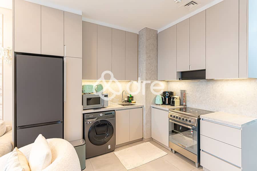 Luxurious Fully Furnished 2-Bedroom + Maid - Image 6