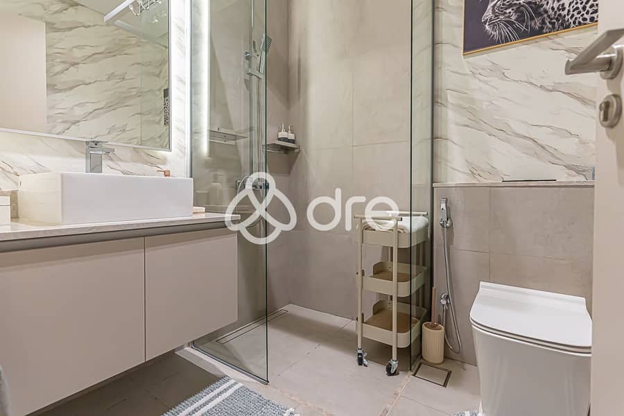 Luxurious Fully Furnished 2-Bedroom + Maid - Image 31