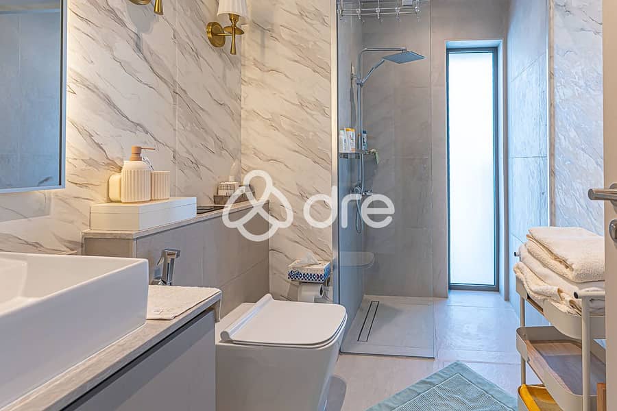 Luxurious Fully Furnished 2-Bedroom + Maid - Image 32