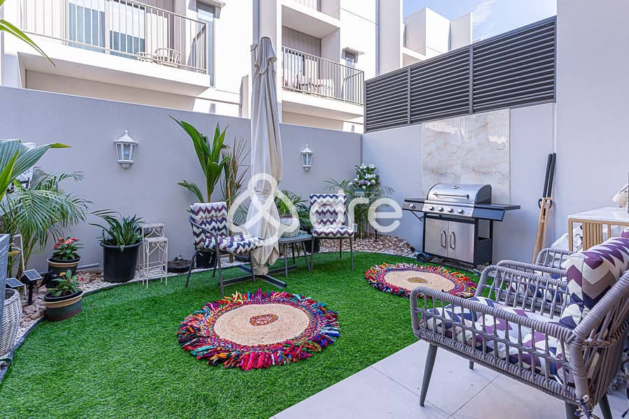 Luxurious Fully Furnished 2-Bedroom + Maid - Image 35