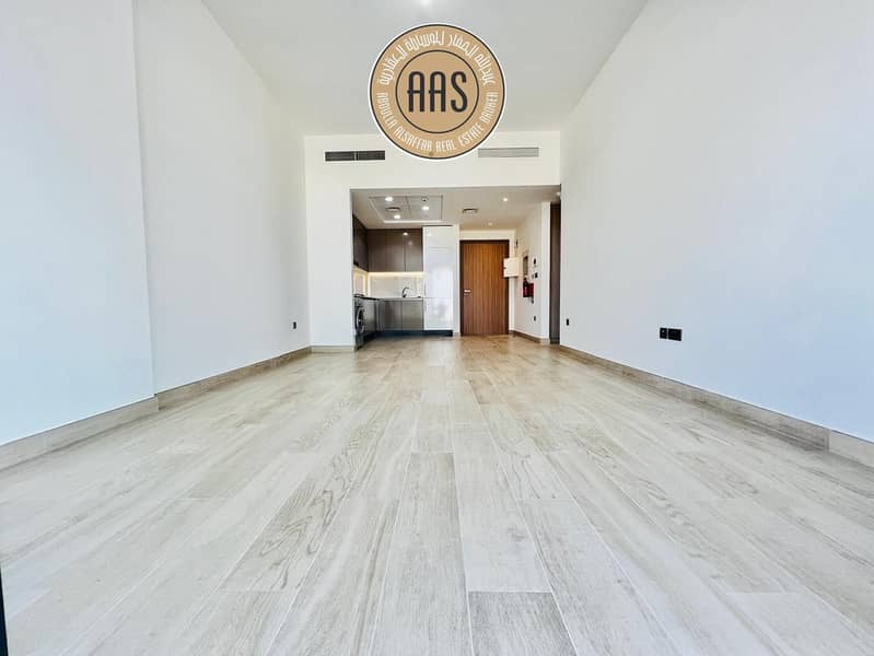 HOT DEAL // HUGE SIZE // STYLISH INTERIORS // PEACEFUL AMBIENCE