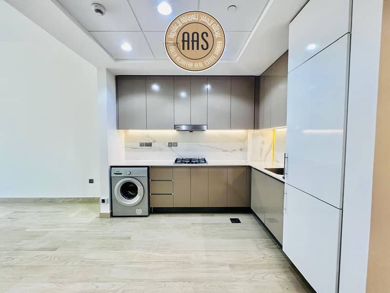 HOT DEAL // HUGE SIZE // STYLISH INTERIORS // PEACEFUL AMBIENCE - Image 10