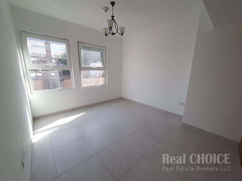 Skyline Haven| Spacious 3-Bedroom | Prime Location