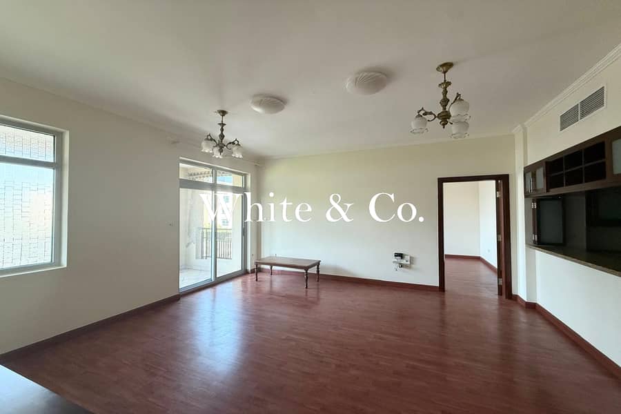 Ample Storage | Chiller Free | Vacant Now