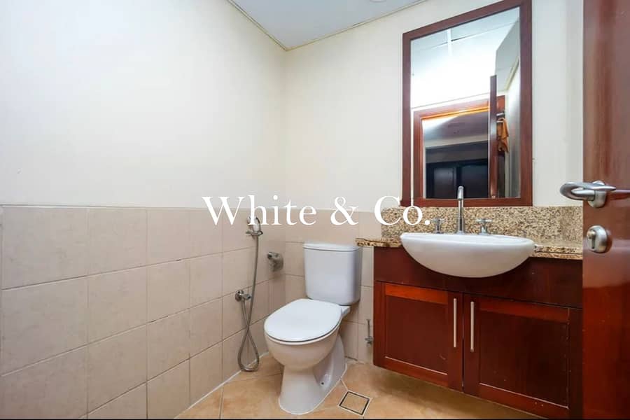 Ample Storage | Chiller Free | Vacant Now - Image 12