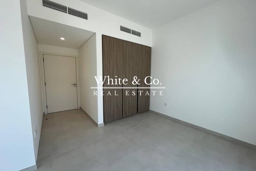 Park Facing | Brand New Unit | Landscaped - Image 9