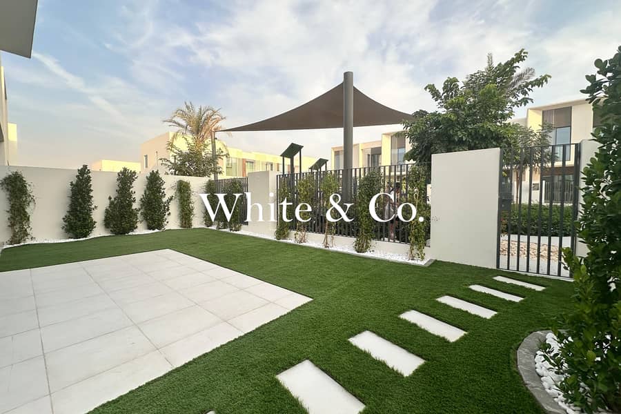 Park Facing | Brand New Unit | Landscaped - Image 12