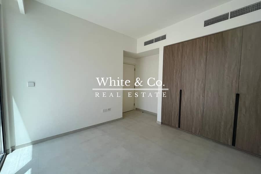 Park Facing | Brand New Unit | Landscaped - Image 16