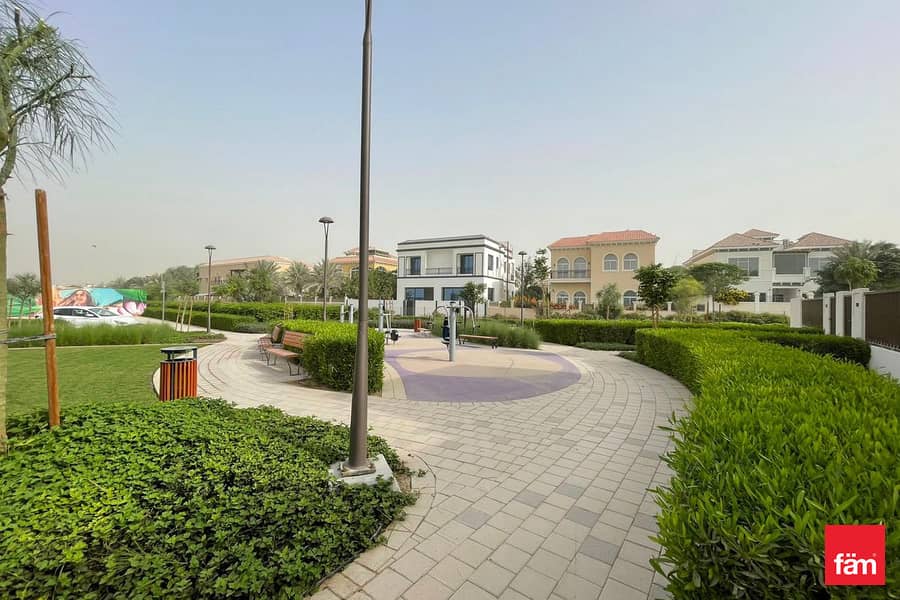 Brand New | Spacious Layout | Single Row | Vacant - Image 14