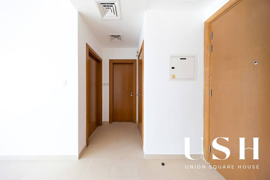 Exclusive | Canal View | Spacious | High Floor - Image 14