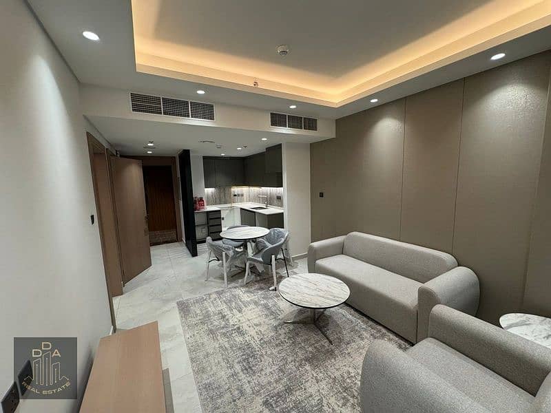 SEMI-FURNISHED | READY | LOW FLOOR | ANNUAL RENT