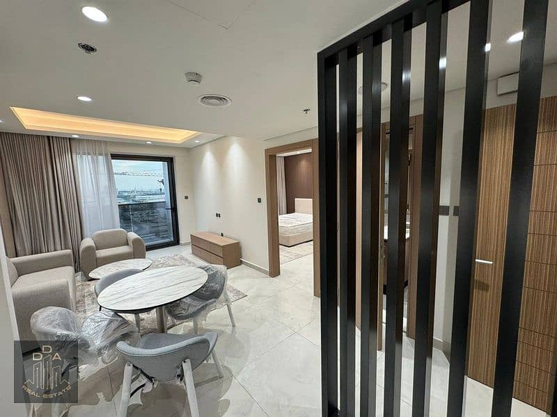 SEMI-FURNISHED | READY | LOW FLOOR | ANNUAL RENT