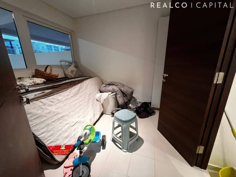 BRAND NEW MIDDLE UNIT FULLY FURNISHED - Image 7