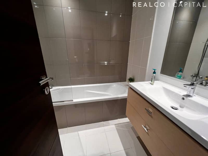 BRAND NEW MIDDLE UNIT FULLY FURNISHED - Image 17