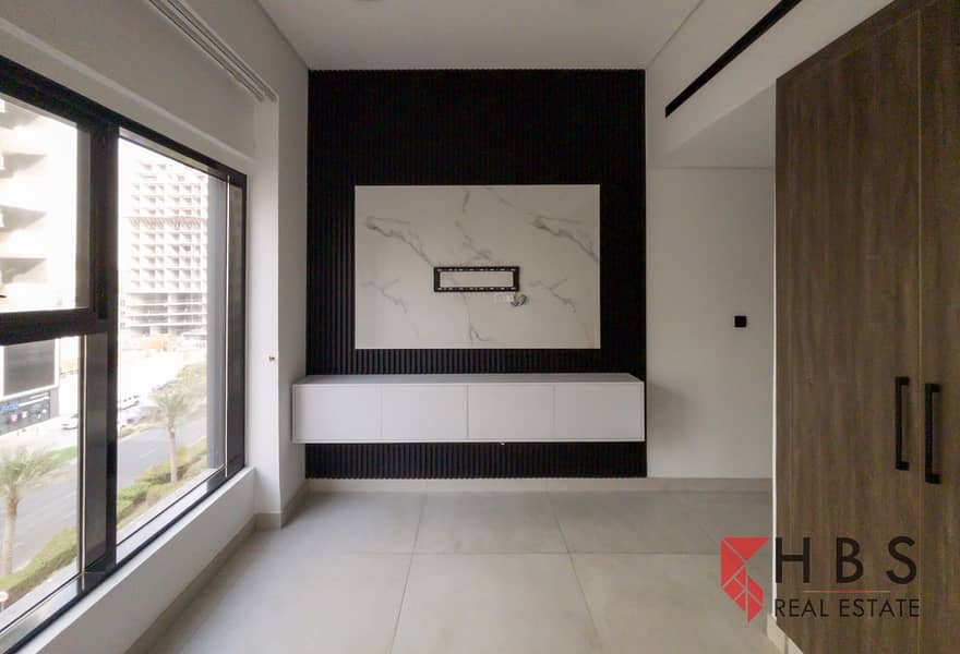 MODERN STUDIO | ROOFTOP POOL ACCESS | MARWA HEIGHTS
