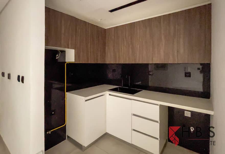 MODERN STUDIO | ROOFTOP POOL ACCESS | MARWA HEIGHTS - Image 8