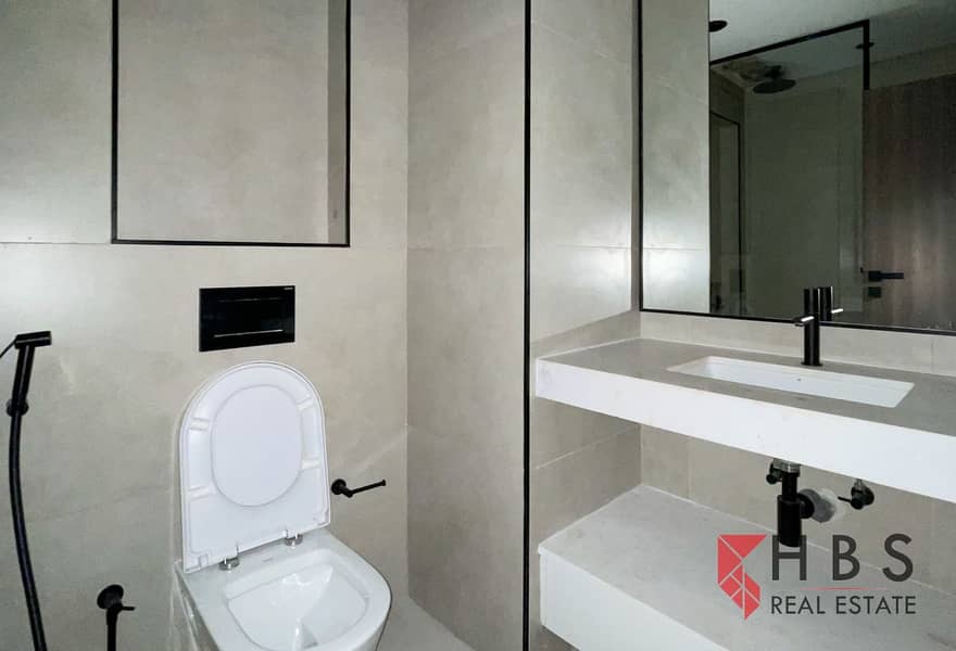 MODERN STUDIO | ROOFTOP POOL ACCESS | MARWA HEIGHTS - Image 9