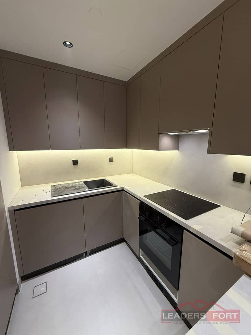 | UPGRADED UNIT | HIGH FLOOR | CLOSE TO METRO | - Image 10