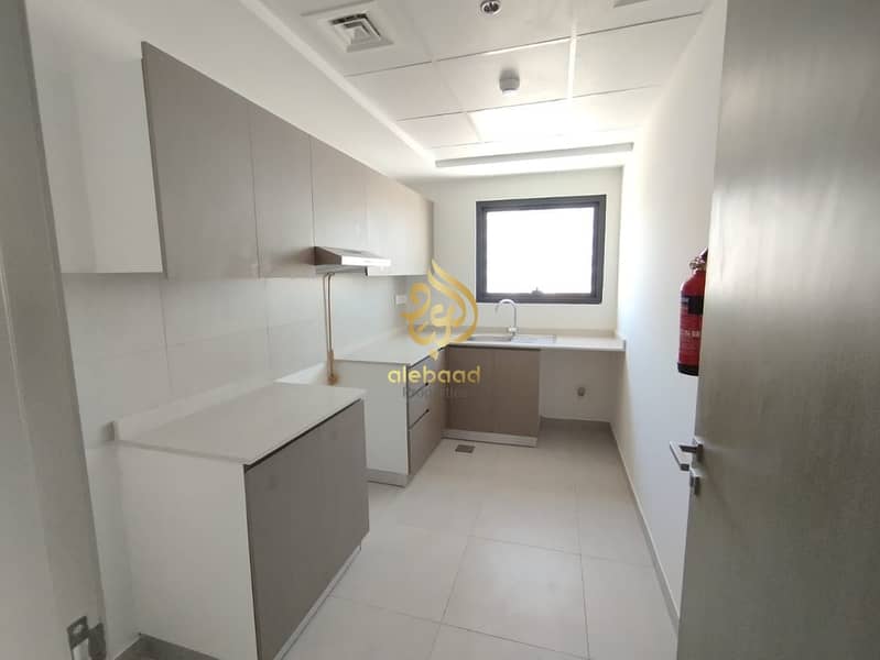 New building Elegant and spacious 1bhk apartment All amenities prime location!