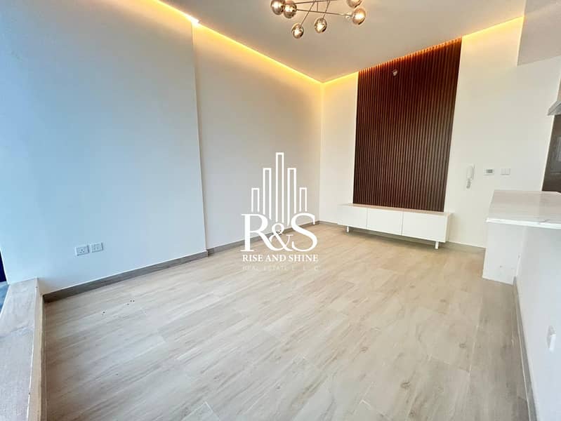 Modern 1BR Apartment in The East Crest JVC - Image 6